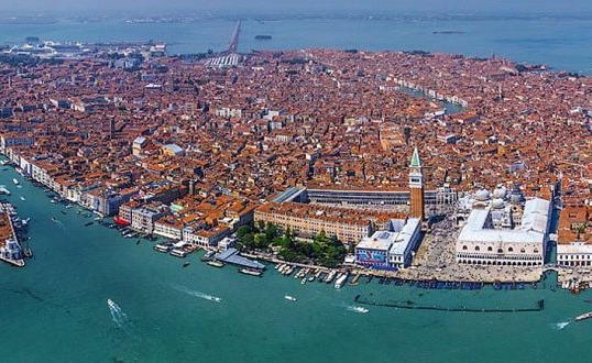  Venezia prima città d’Italia per investimenti immobiliari